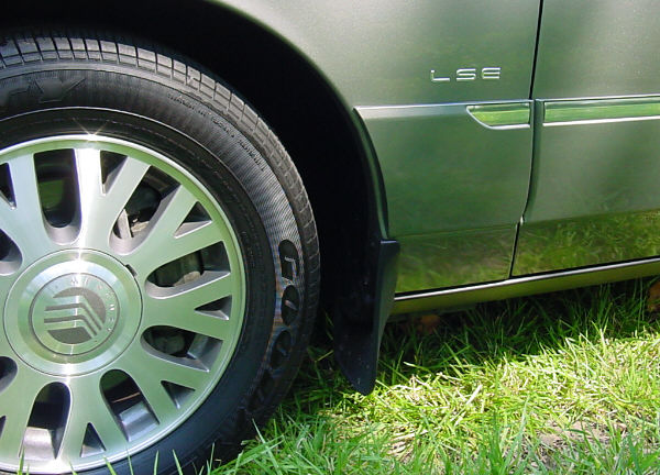 LSE badge on front fender